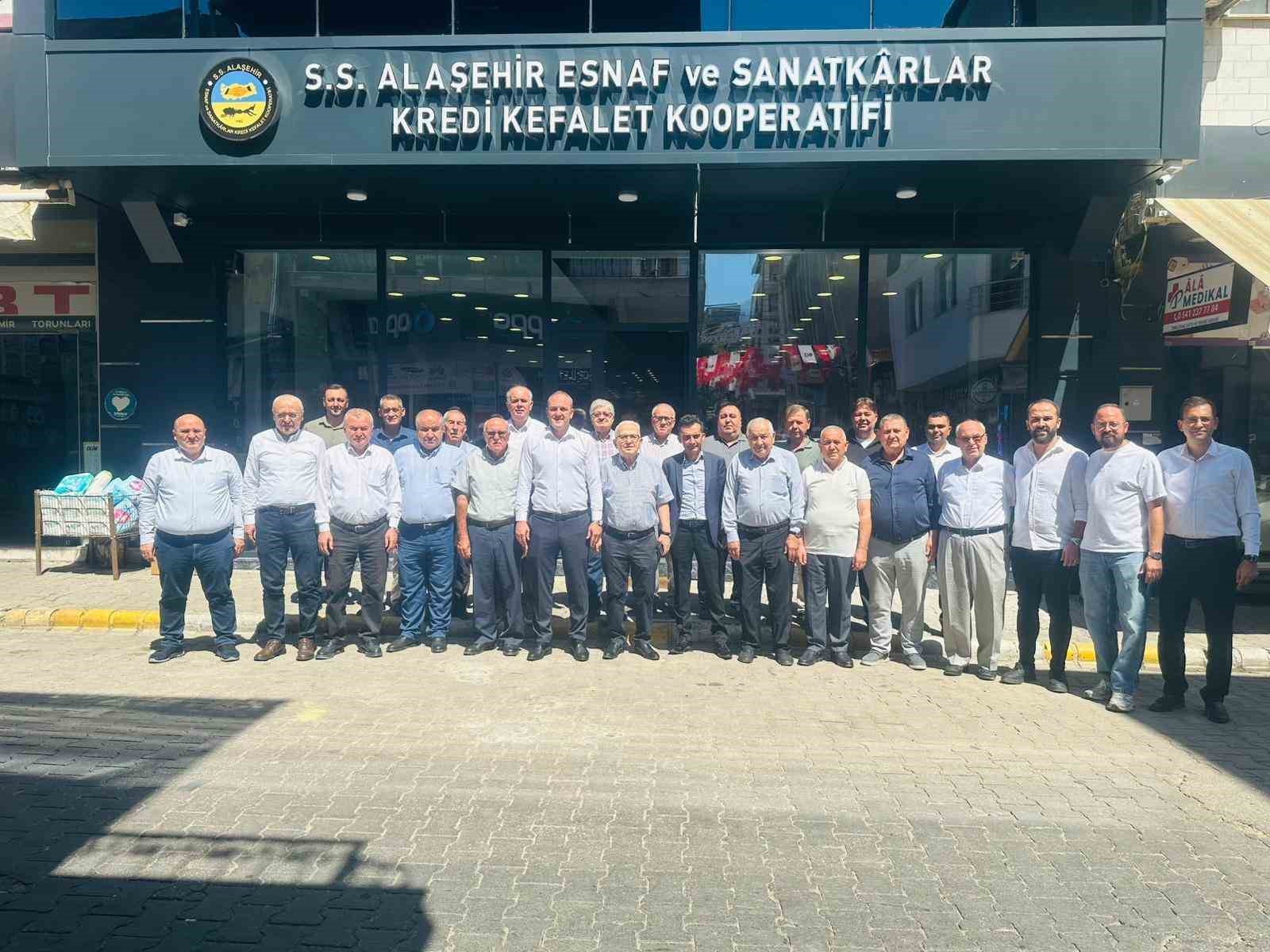 22. Bölge Manisa Esnaf Kefalet Kooperatifleri Birliği toplantısı Alaşehir’de yapıldı