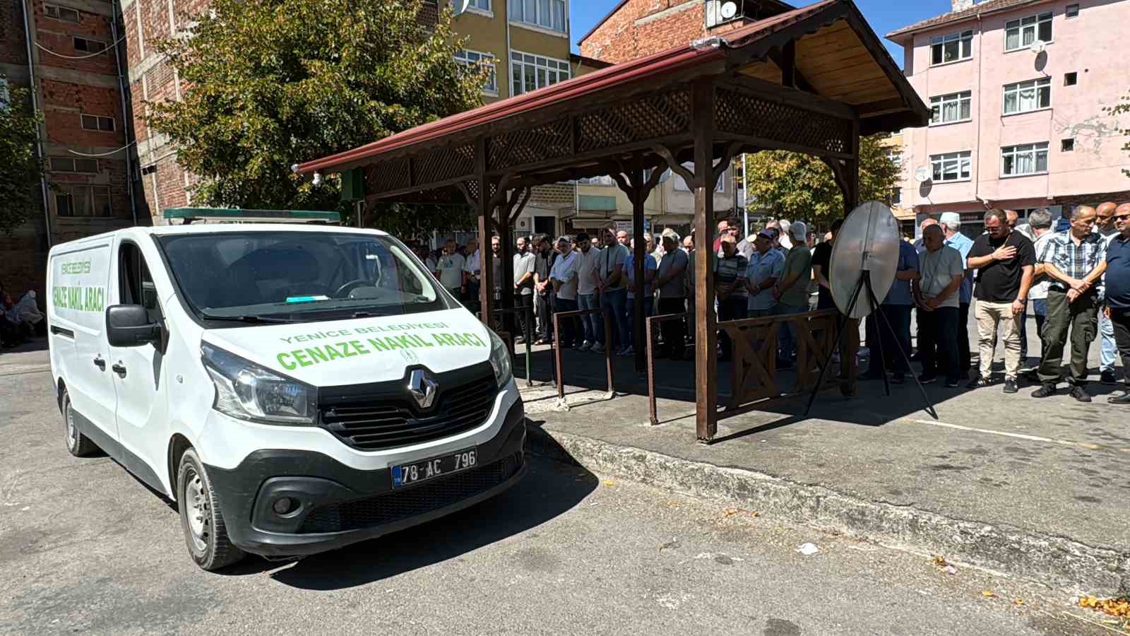 Kazada hayatını kaybeden gurbetçi memleketinde toprağa verildi