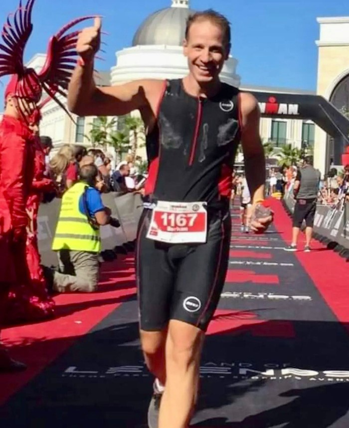 Vefat eden triatlon sporcusunun antrenman arkadaşı: "Berkan &uuml;zerimden u&ccedil;arak kaldırıma d&uuml;şt&uuml;"
