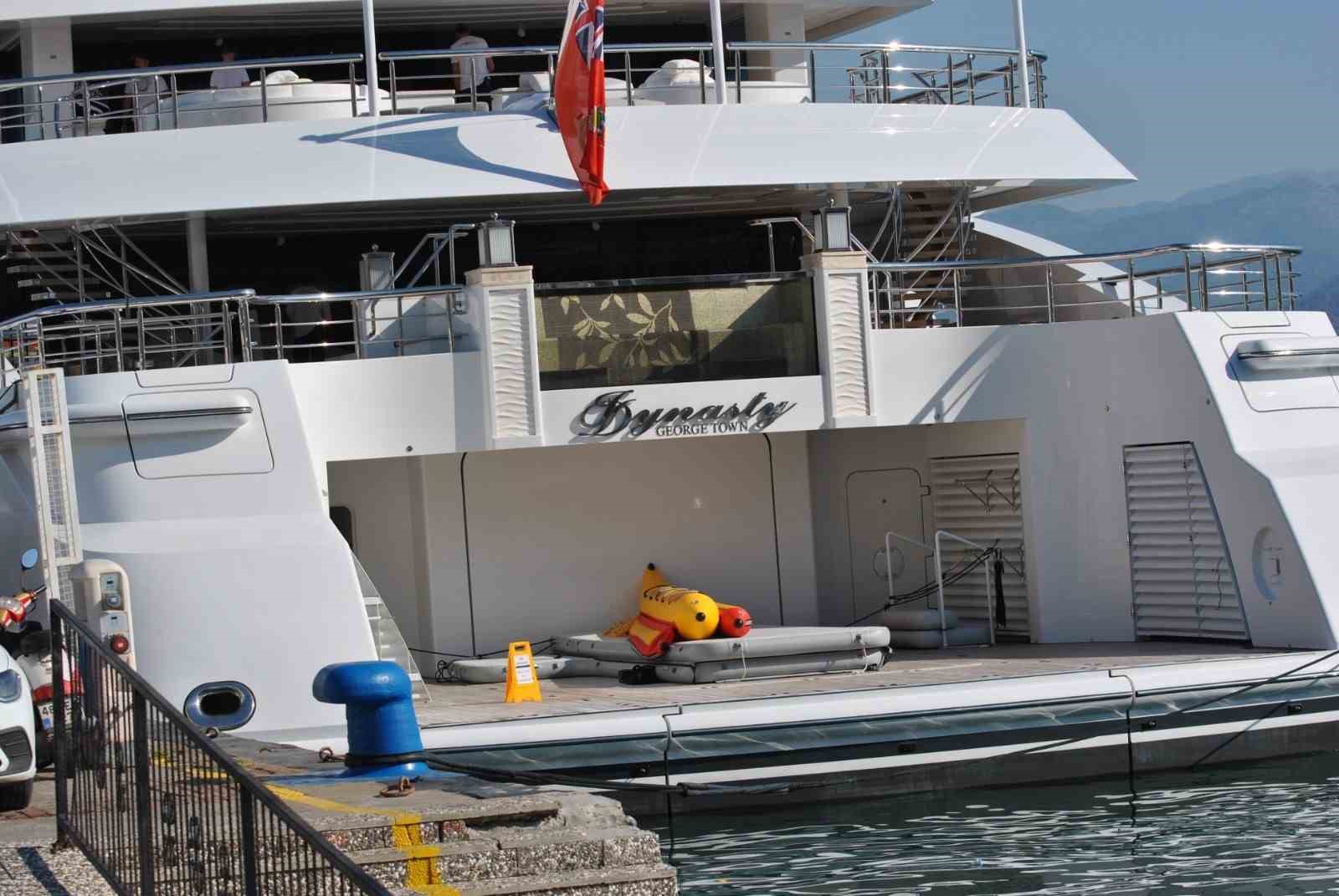 Kazak iş adamının mega yatı Fethiye&rsquo;de
