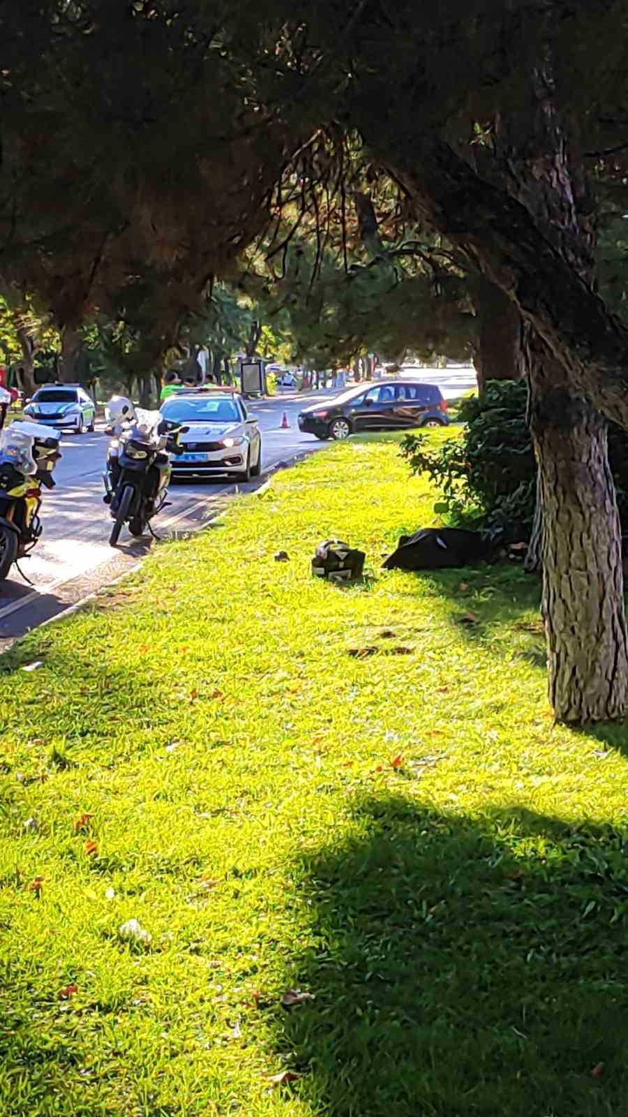 Motosikletin &ccedil;arptığı yaşlı adam hayatını kaybetti
