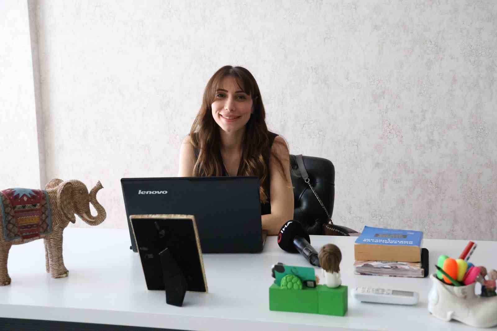 Kadınlar, boşanma s&uuml;re&ccedil;lerini tamamlamadan cinayete kurban gidiyor
