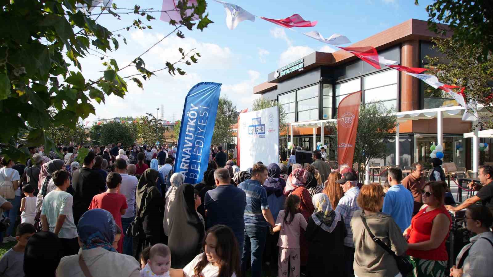 Arnavutköy’de Hadımköy Sosyal Tesisi hizmete açıldı