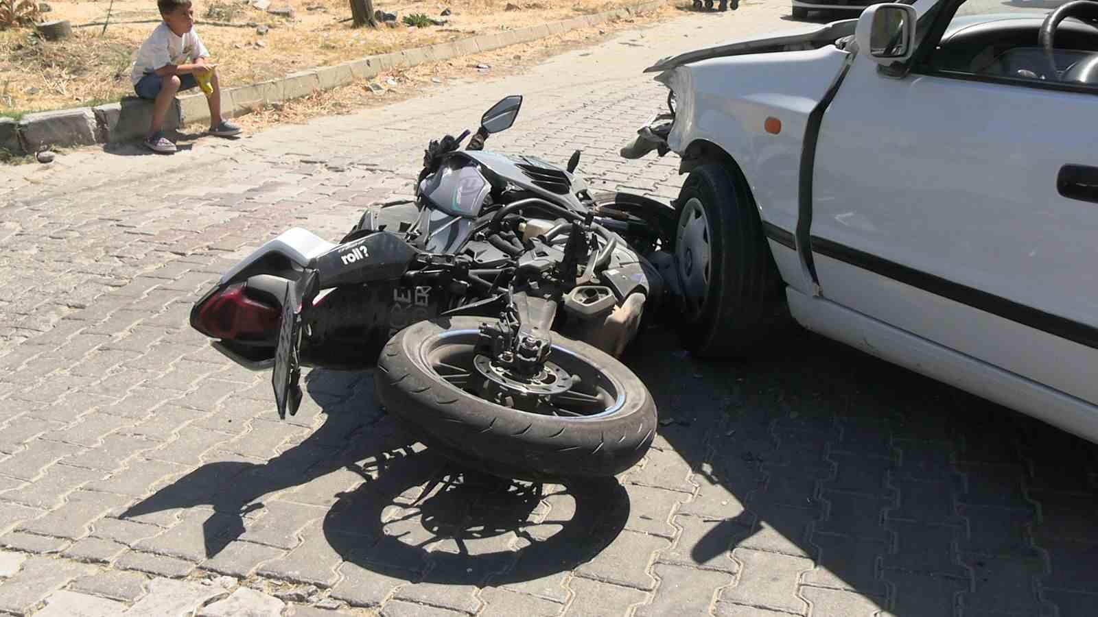 Tavşanlı’da otomobil ile motosikletle çarpıştı: 1 yaralı