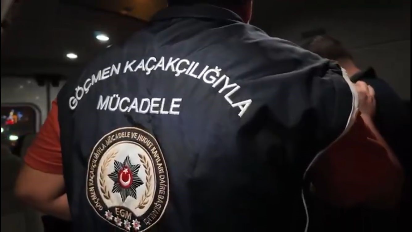 Mersin’de 12 düzensiz göçmen yakalandı