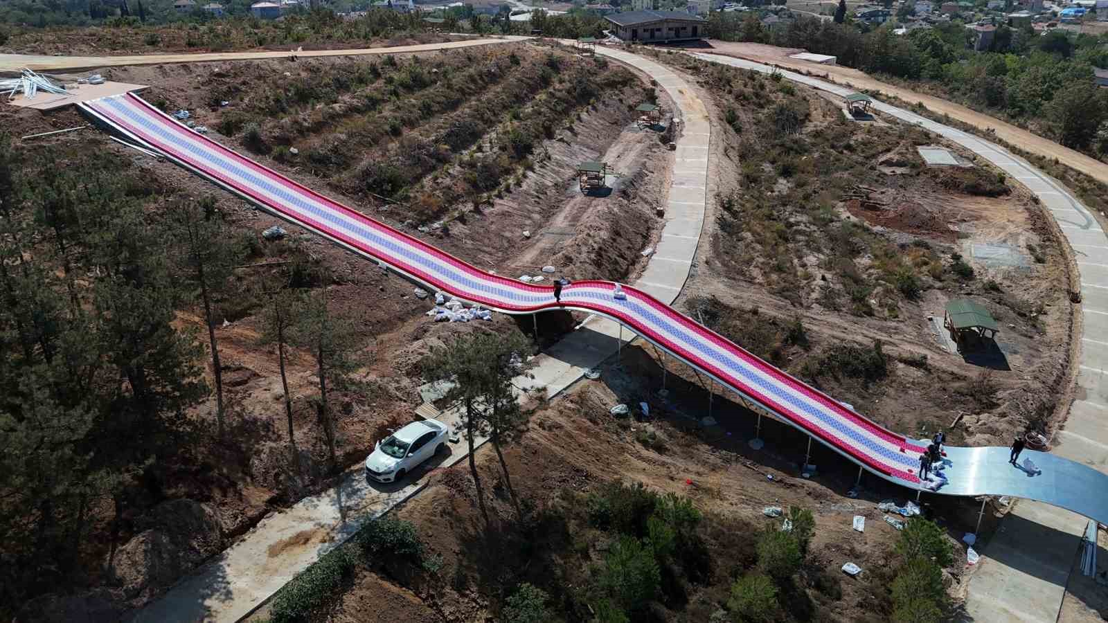 Türkiye’nin en büyük kaydırağı Gebze’de inşa ediliyor