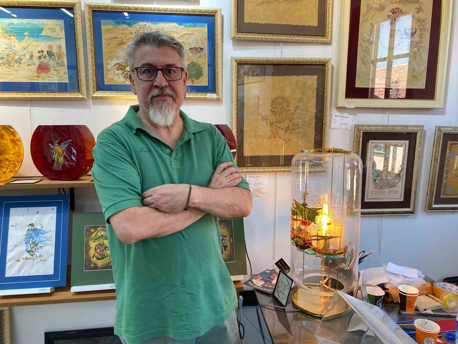 13 yıllık minyat&uuml;r ustalığını İstanbul&rsquo;dan Eskişehir&rsquo;e taşıdı
