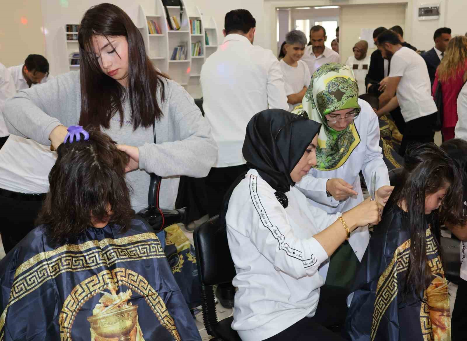 Erzurum&rsquo;da "Aynadaki g&uuml;len y&uuml;z&uuml;m" projesi başladı
