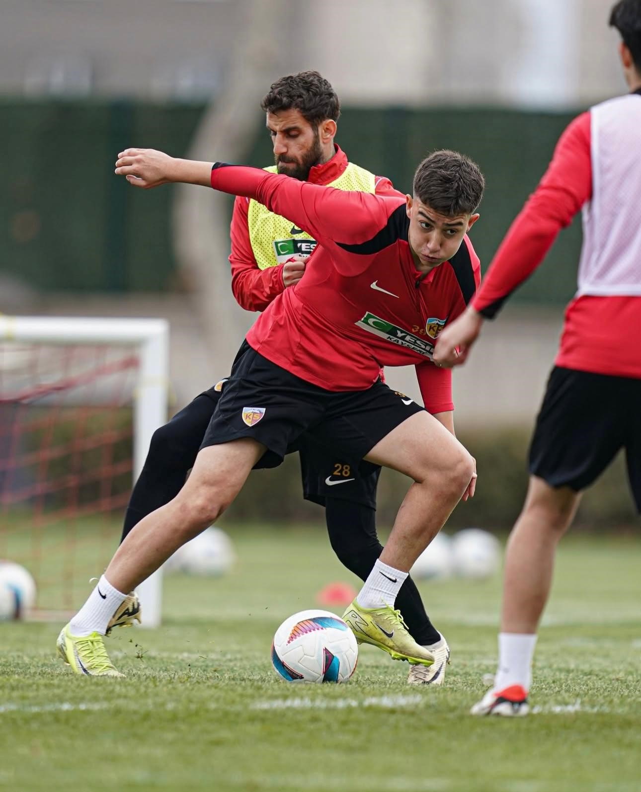 Korkmazcan, Bozokspor’a imza attı