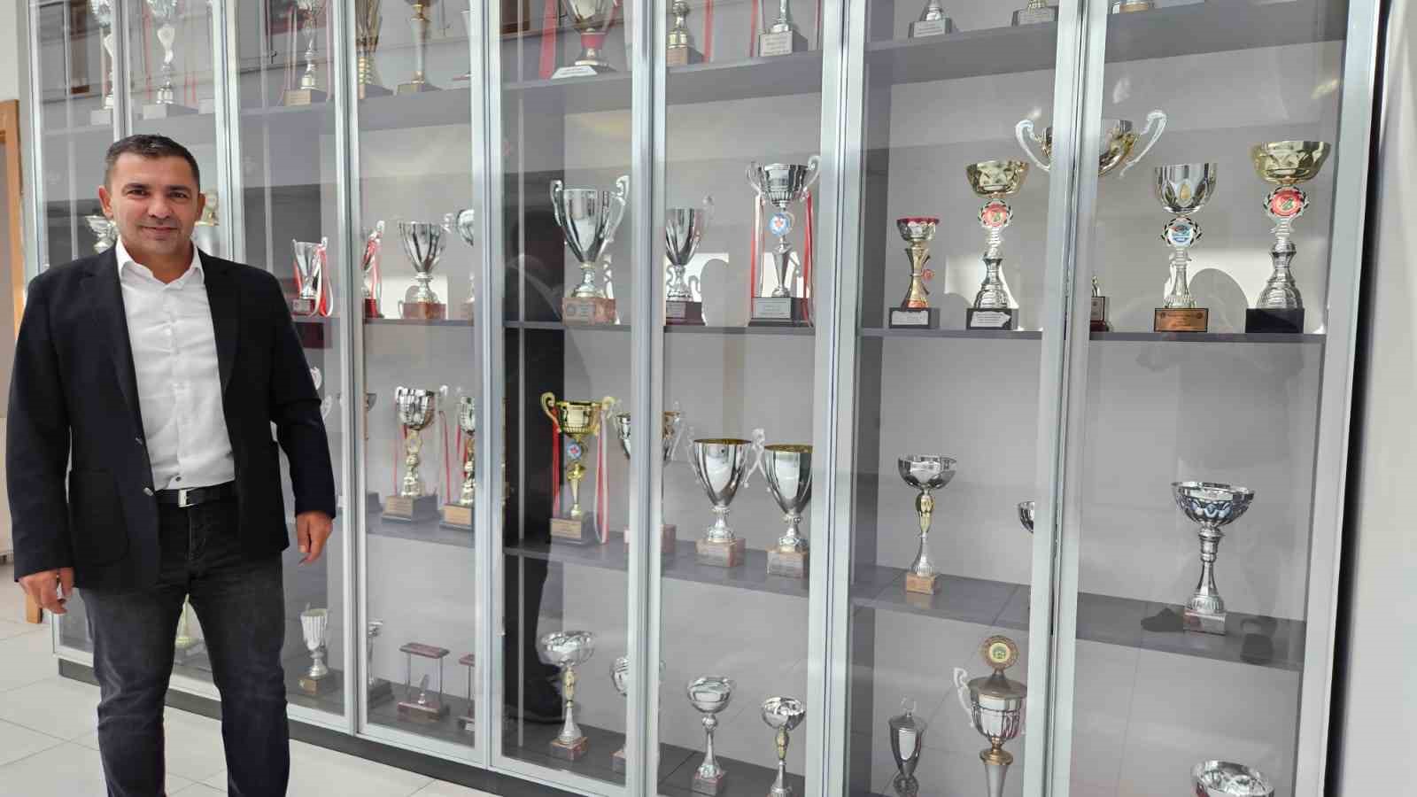 Ömer Faruk Alimoğulları: "Gözümüzü Süper Lig’e diktik"