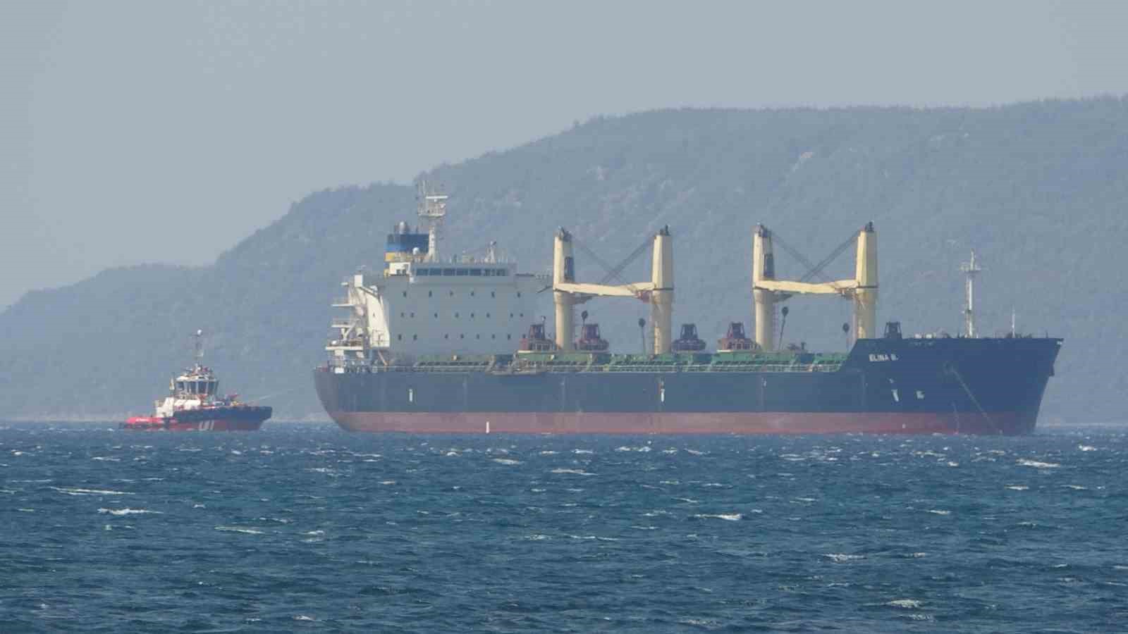 Çanakkale Boğazı’ndan geçen genel kargo gemisi makine arızası yaptı