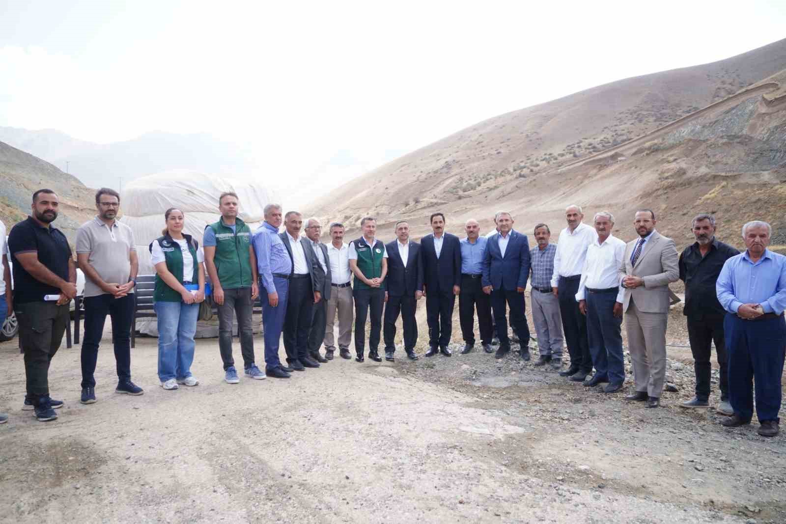 Gevaş&rsquo;ta 469 hektar alan suyla buluşuyor
