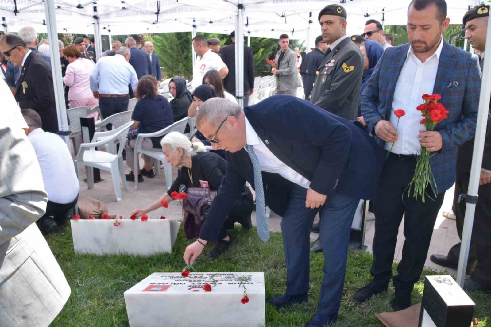 M&uuml;himmat deposu patlaması şehitleri yad edildi
