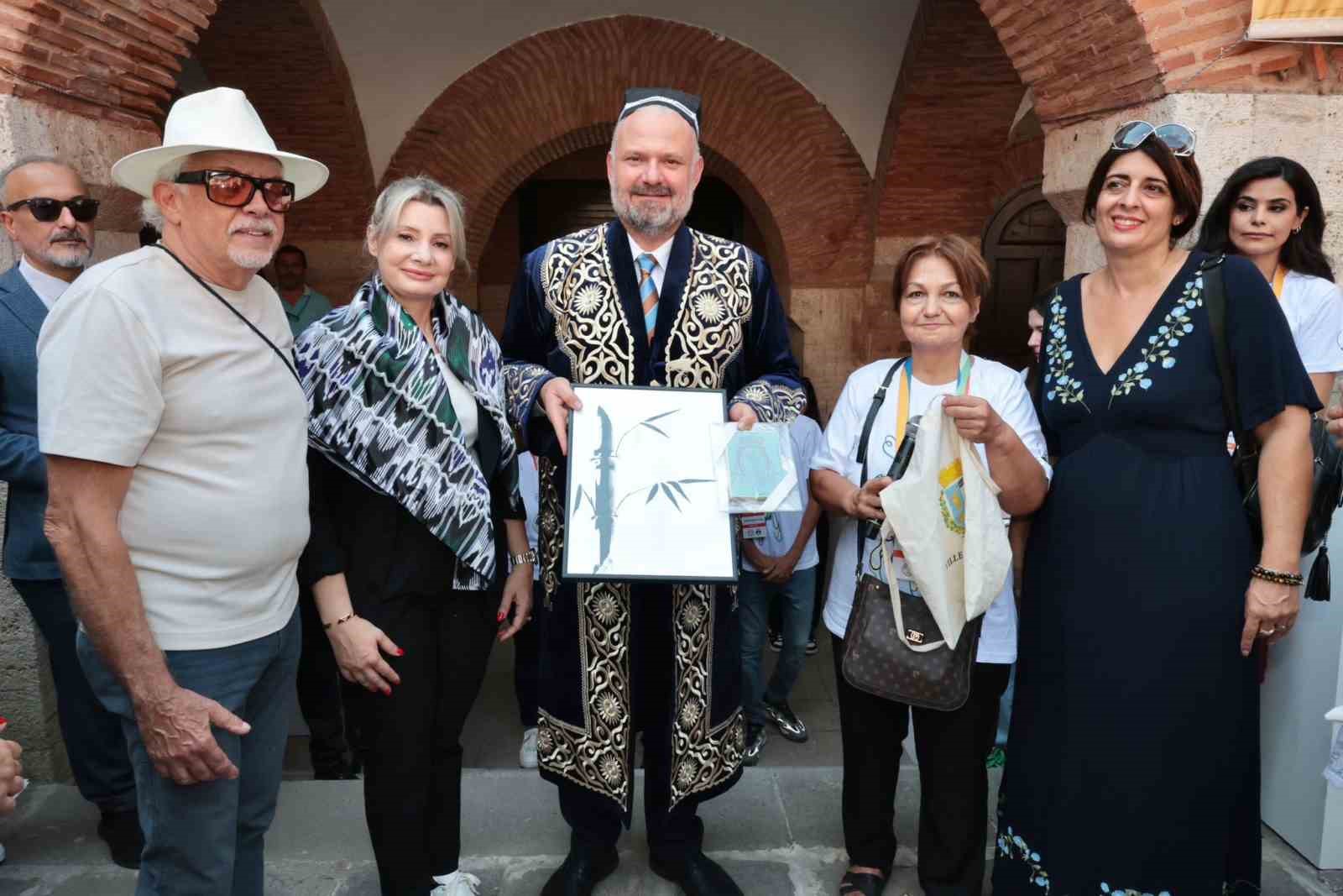 Menemen’de festival coşkusu "Hemhal" ile başladı