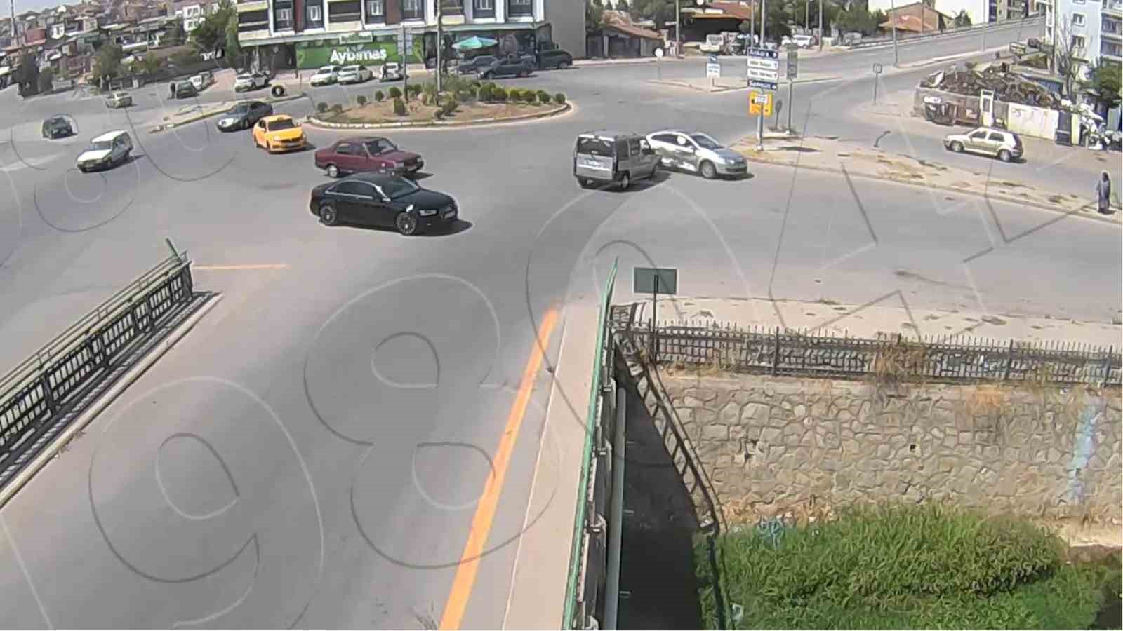 Kırıkkale’de trafik kazaları KGYS kameralarına yansıdı