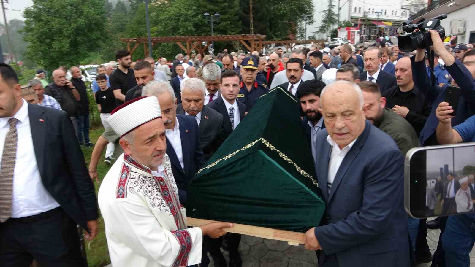 Bakan Uraloğlu&rsquo;nun acı g&uuml;n&uuml;
