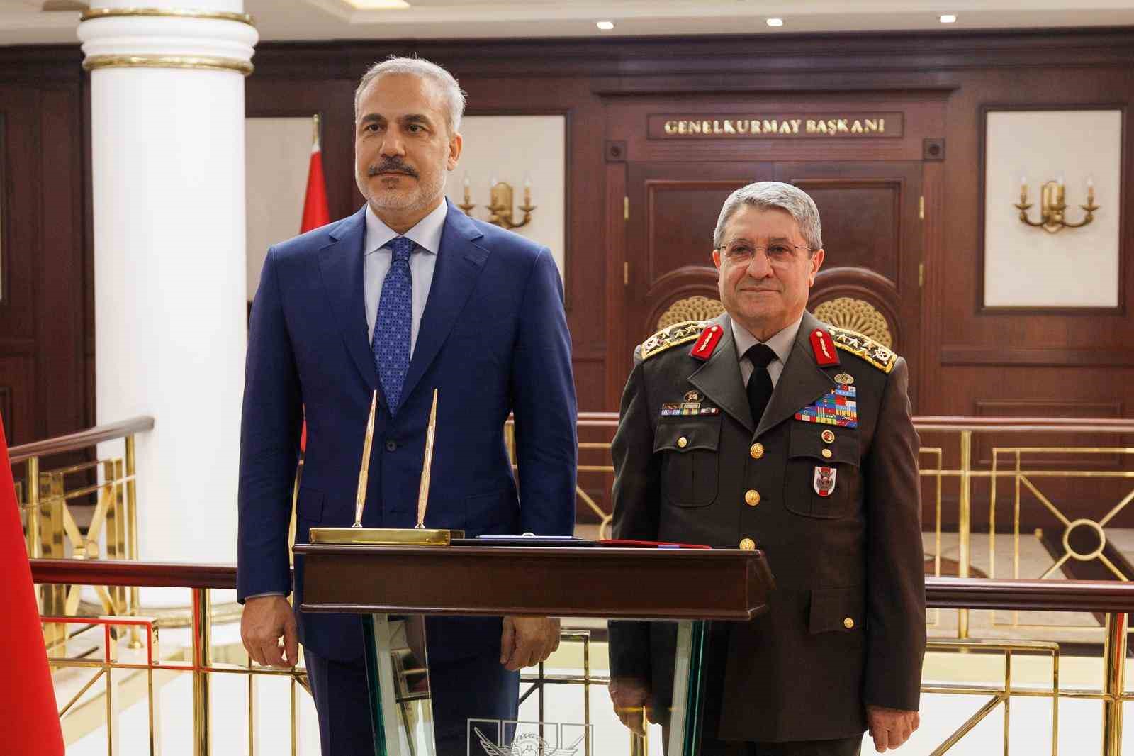 Bakan Fidan&rsquo;dan Genelkurmay Başkanı Orgeneral Bayraktaroğlu&rsquo;na ziyaret
