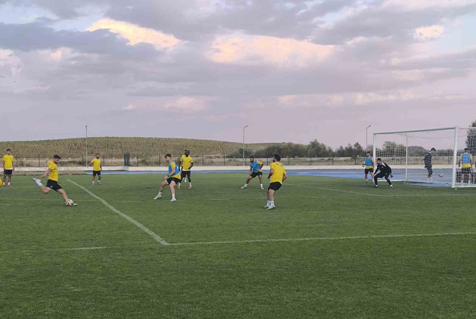 Muşspor, Ankara Demirspor maçı hazırlıklarını sürdürüyor