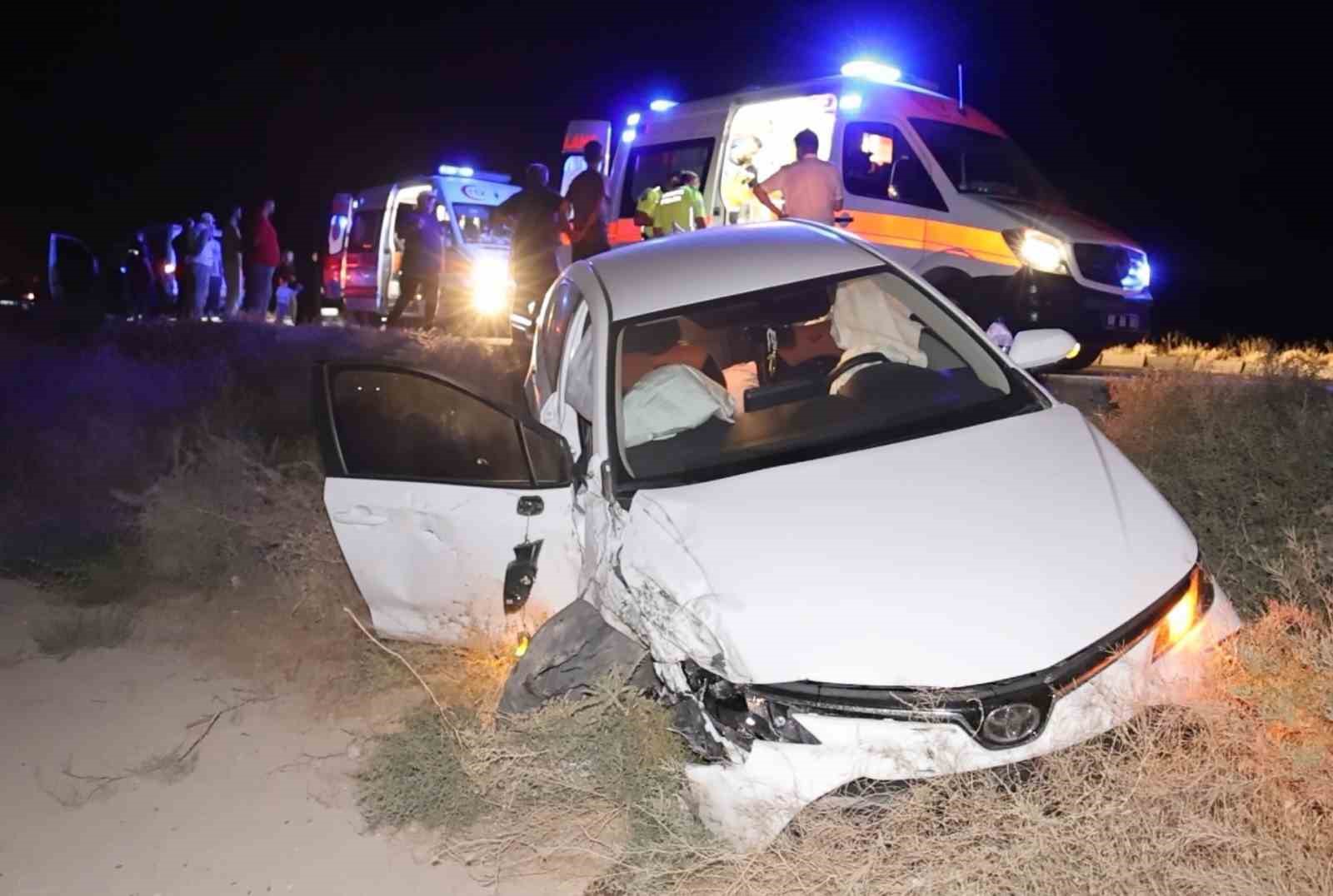 Aksaray’da otomobil, hafif ticari araca çarptı: 4 yaralı