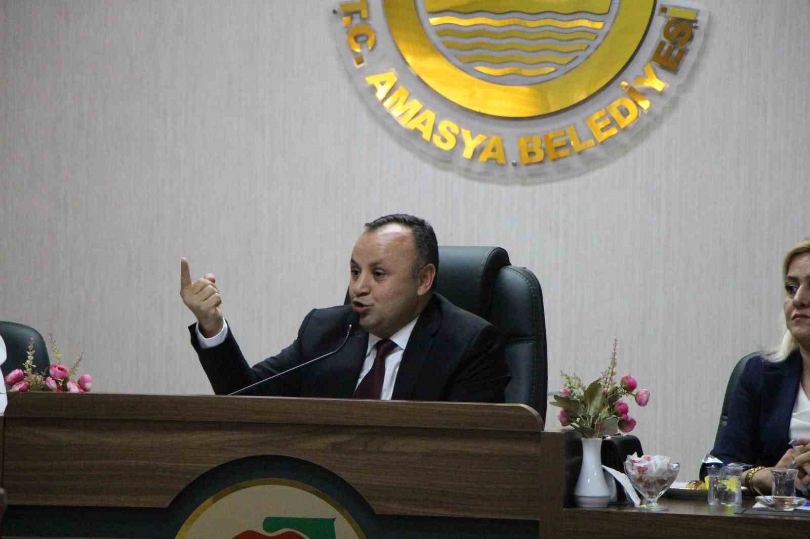 Amasya Belediye Başkanı’ndan vatandaşlara: "Hakaretlerinizi silmeyin, savcılıkta hesaplaşacağız"