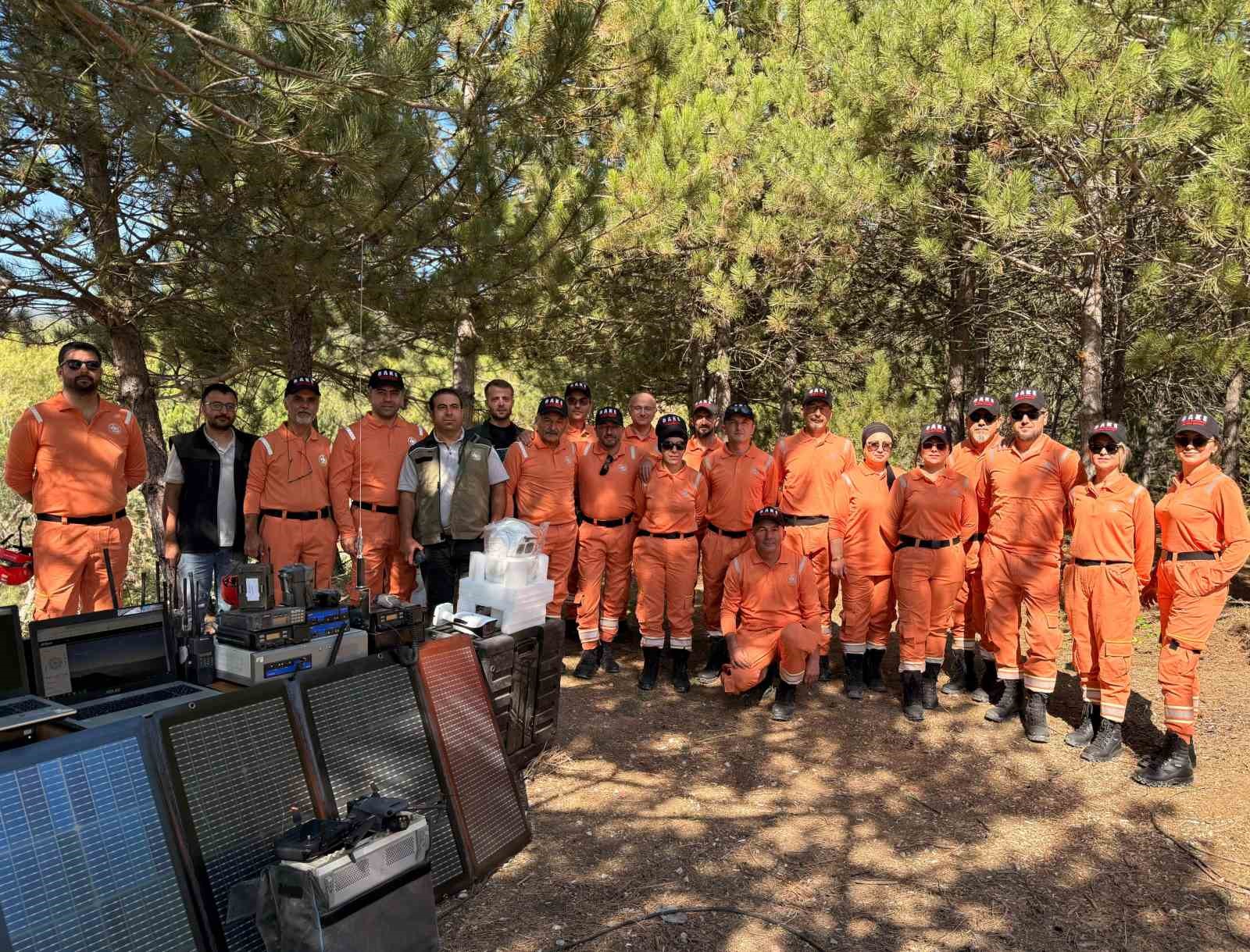 Bolu’da arama kurtarma derneklerine orman yangını eğitimi verildi
