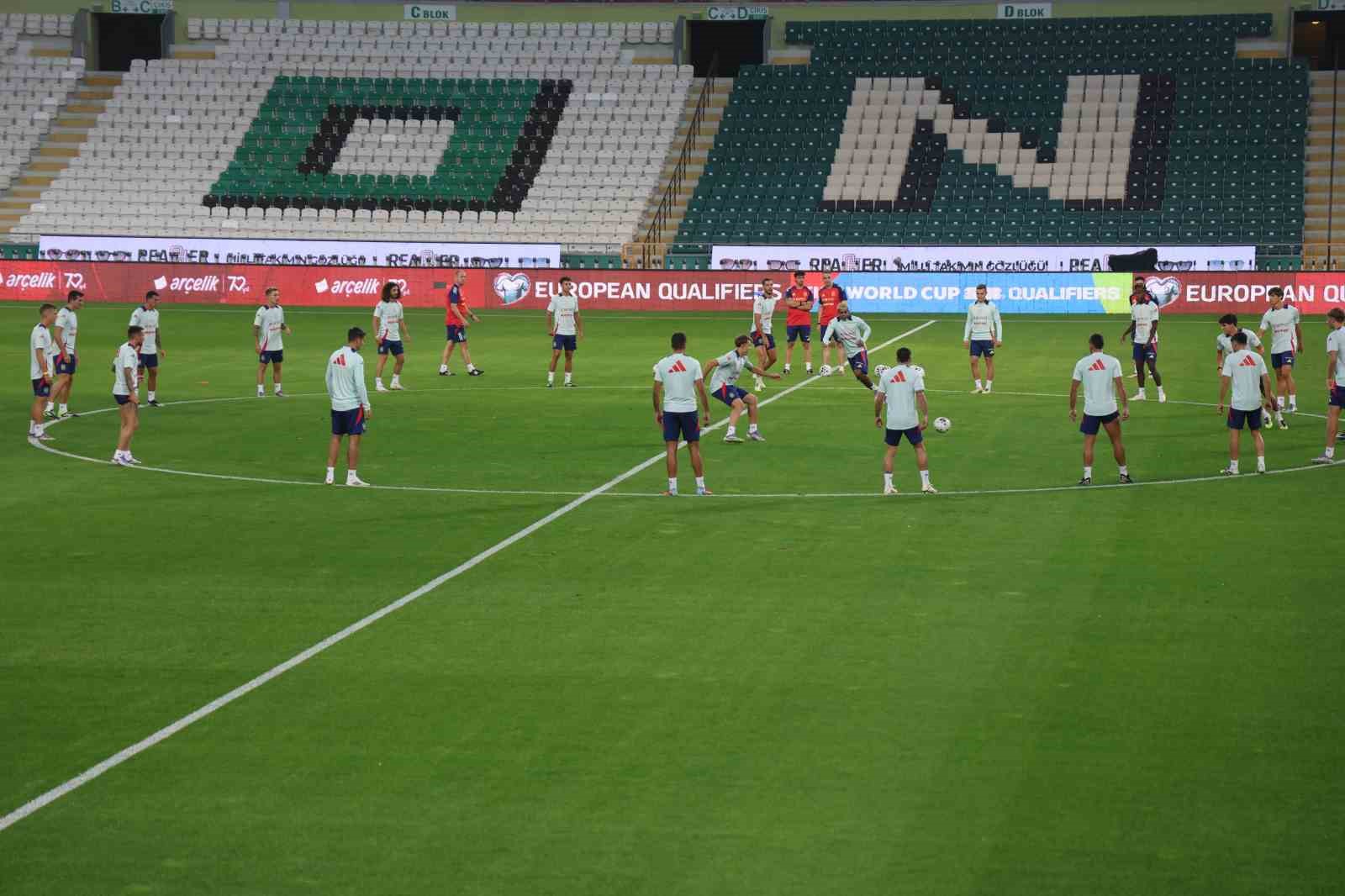 İspanya, Türkiye maçının hazırlıklarını tamamladı