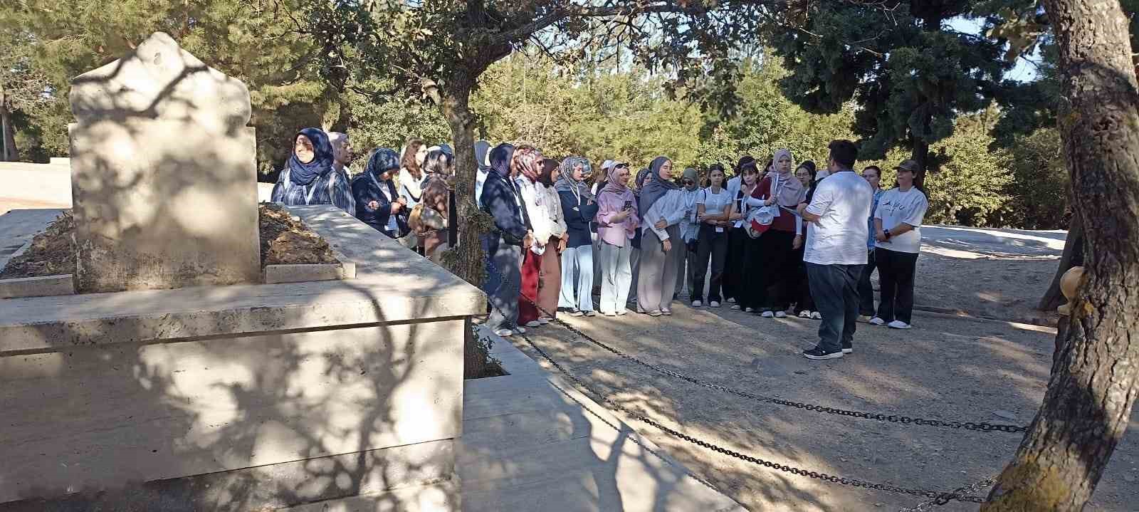 Bandırmalı Gençler ‘Bir Destandır Çanakkale’ projesiyle tarihi yolculukta