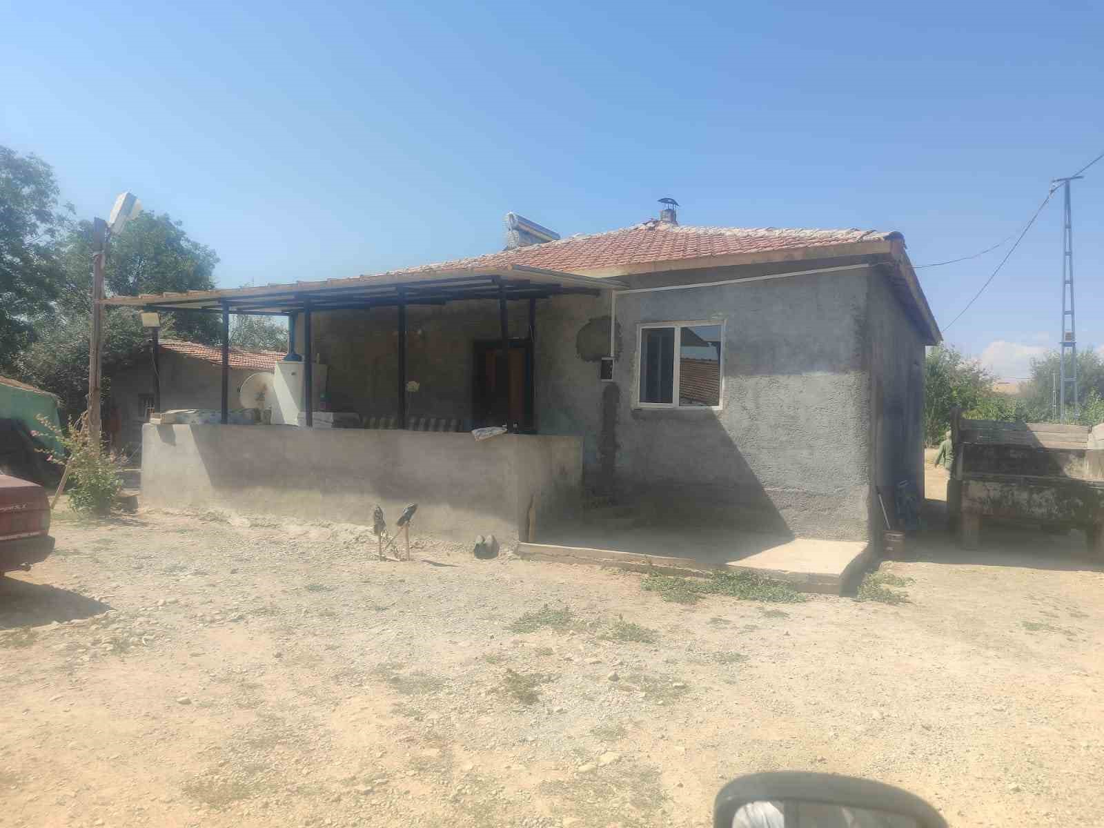 Malatya’da bıçakla yaralanan kadın hayatını kaybetti