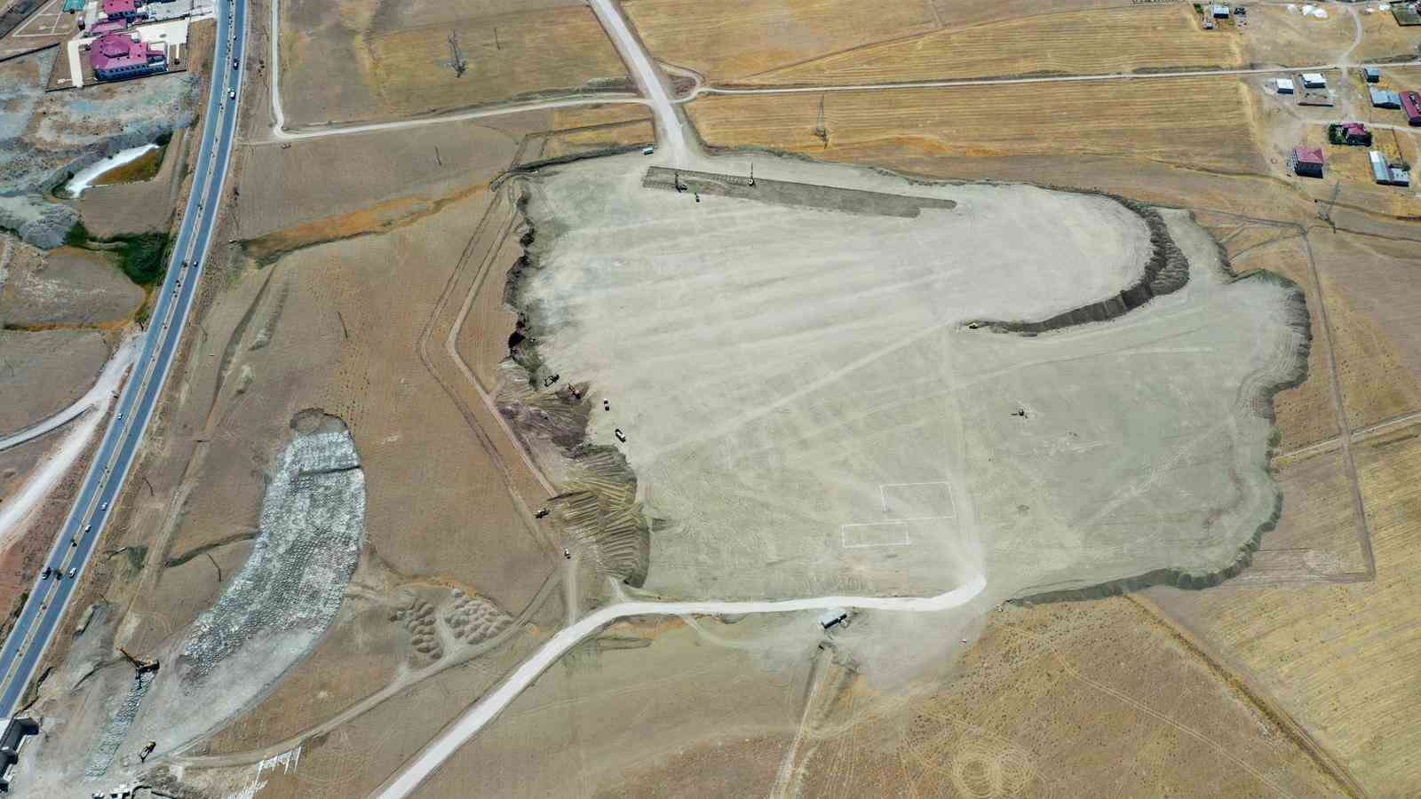 Van B&uuml;y&uuml;kşehir Belediyesi kente modern bir sebze hali kazandırıyor
