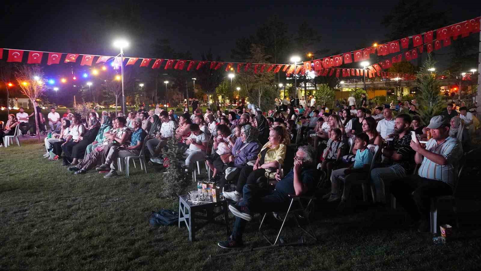 Ke&ccedil;i&ouml;ren&rsquo;de &rsquo;Hababam Sınıfı&rsquo; r&uuml;zgarı
