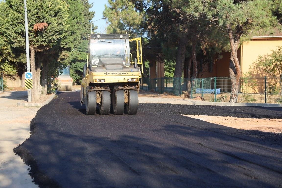K&ouml;rfez&rsquo;de kavşak ve yol &ccedil;alışmalarıyla trafik akışı d&uuml;zenleniyor

