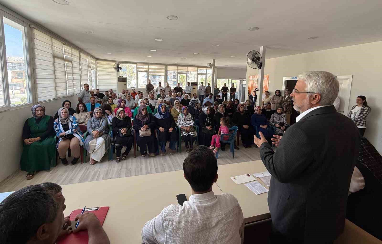 AK Partiden sahaya y&ouml;nelik geniş kapsamlı &ccedil;alışma
