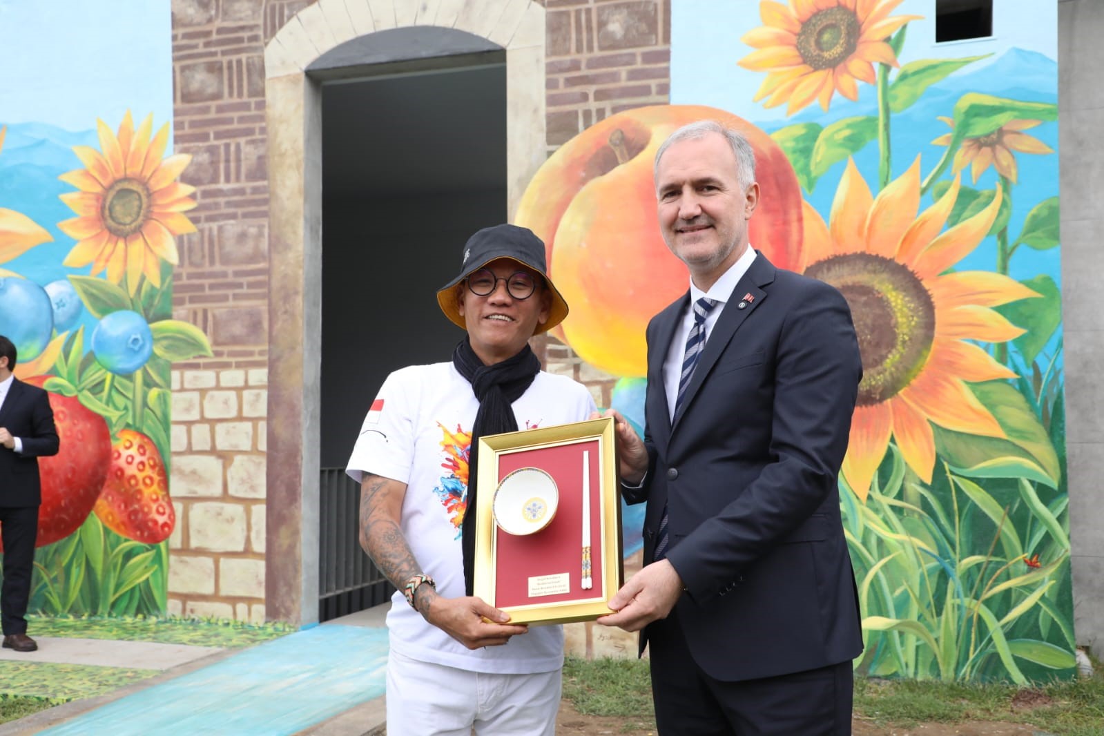 İneg&ouml;l, uluslararası duvar resimleri festivali ile sanatla buluştu
