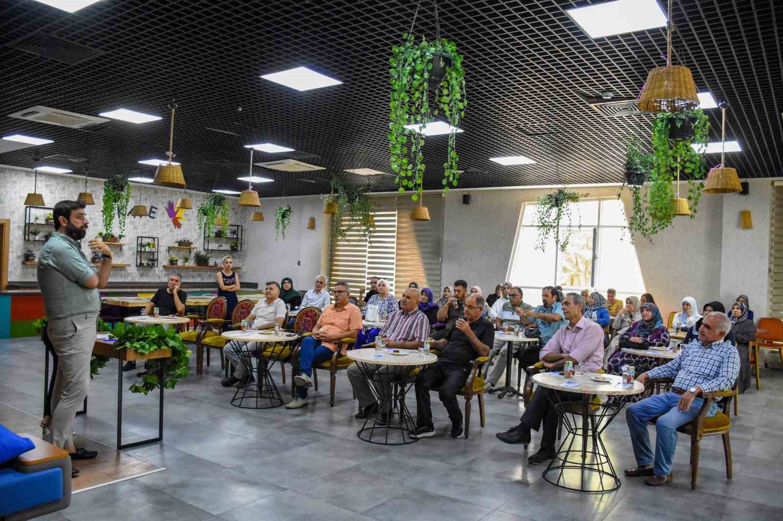 Diyarbakır&rsquo;da engellilerin ailelerine y&ouml;nelik hak temelli seminerler başlatıldı
