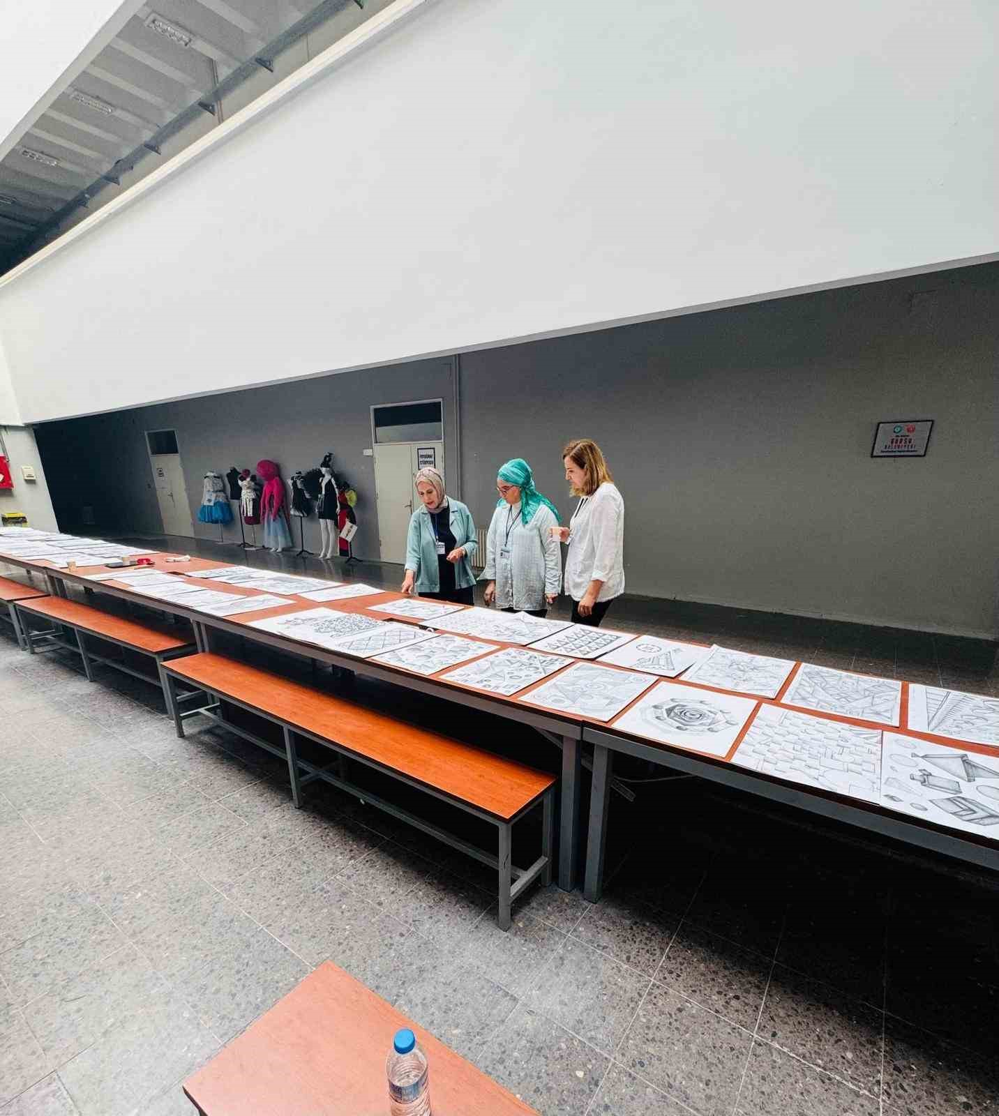 G&uuml;zel Sanatlar Fak&uuml;ltesi&rsquo;nin &ouml;zel yetenek sınavları tamamlandı
