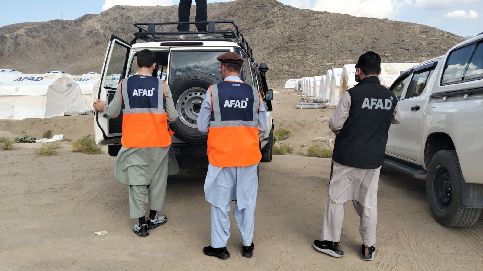 Afganistan’a gönderilen "deprem" yardımları bölgeye ulaştı