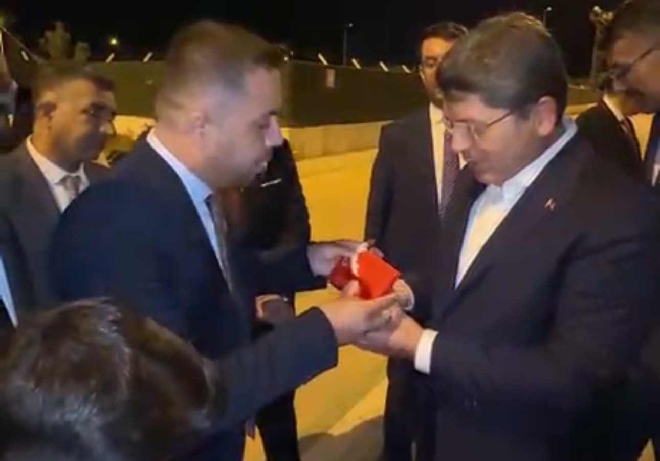 Bakan Tun&ccedil;&rsquo;a Y&uuml;ksekova&rsquo;da anlamlı s&uuml;rpriz
