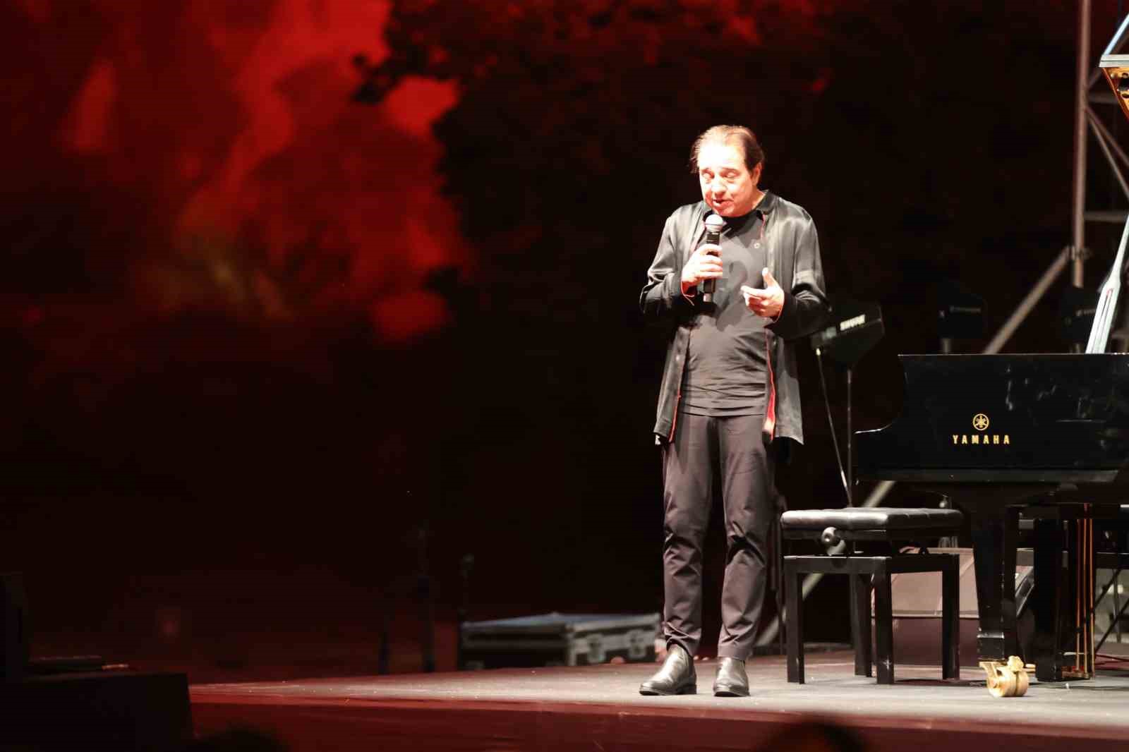 Fazıl Say ve Nakamura Hayato Kapadokya’da aynı sahnede buluştu
