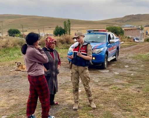 Jandarma ekipleri köylerde KADES’i anlattı
