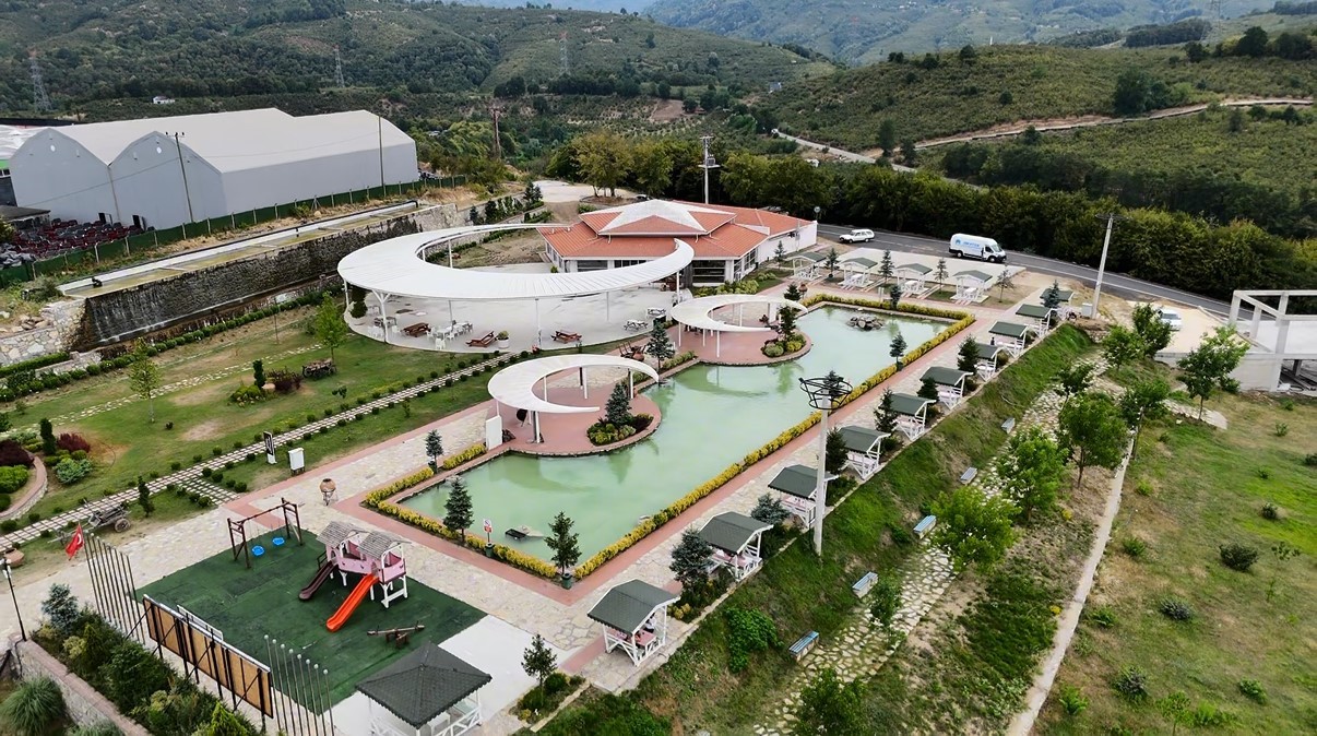 Düzce’nin ’ay yıldızlı’ mesire alanı