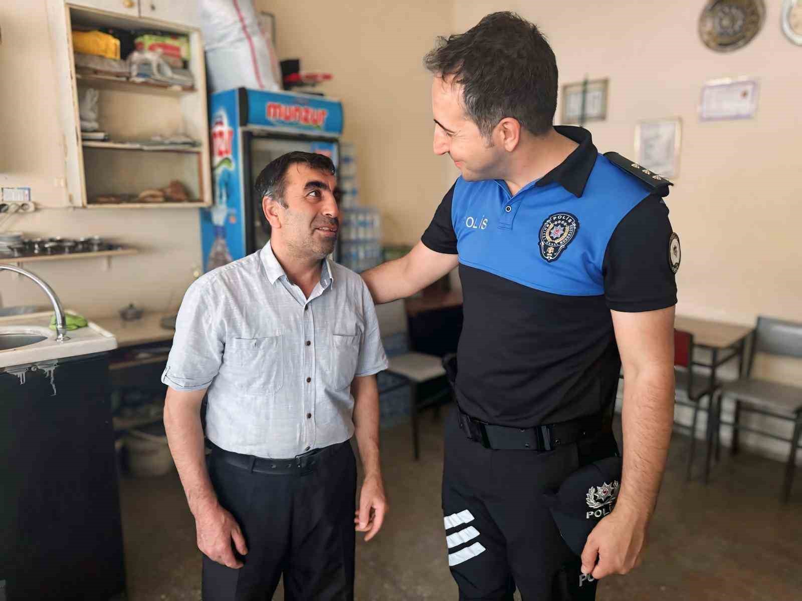 Erzincan polisinden esnafa güvenlik bilgilendirmesi