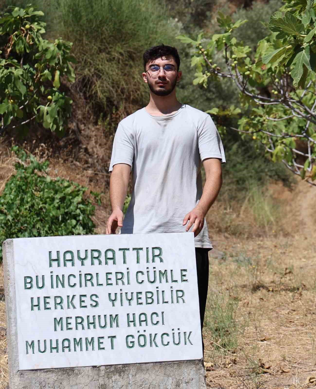 Mezar taşı değil, &lsquo;herkes yesin&rsquo; uyarısı
