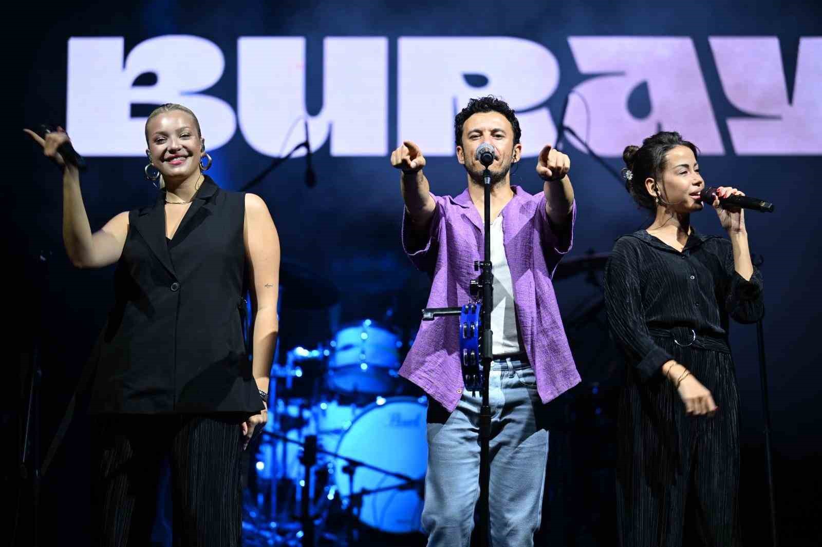 Söke’de kurtuluş günü coşkusu Buray konseriyle taçlandı