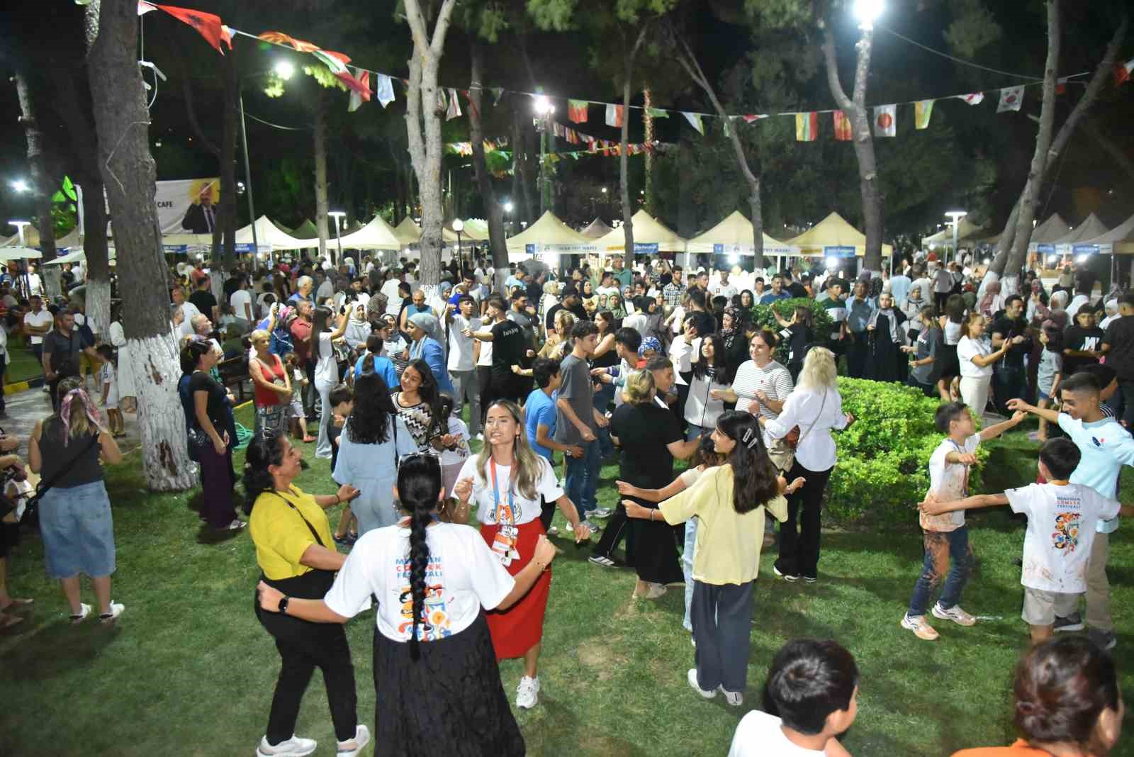 Menemen’de festival heyecanı sürüyor