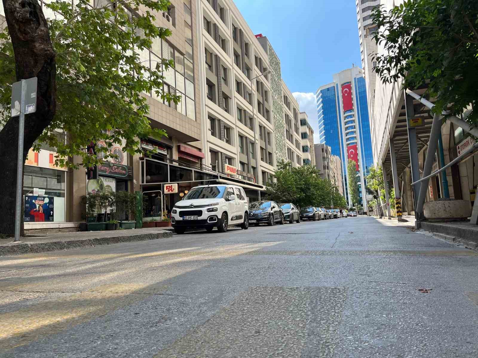 Balıkesir’deki deprem İzmir’de de hissedildi