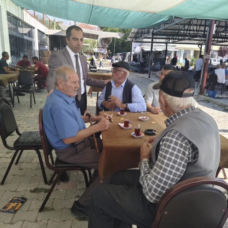 Kaymakam Uçar halk pazarı esnafı ile bir araya geldi