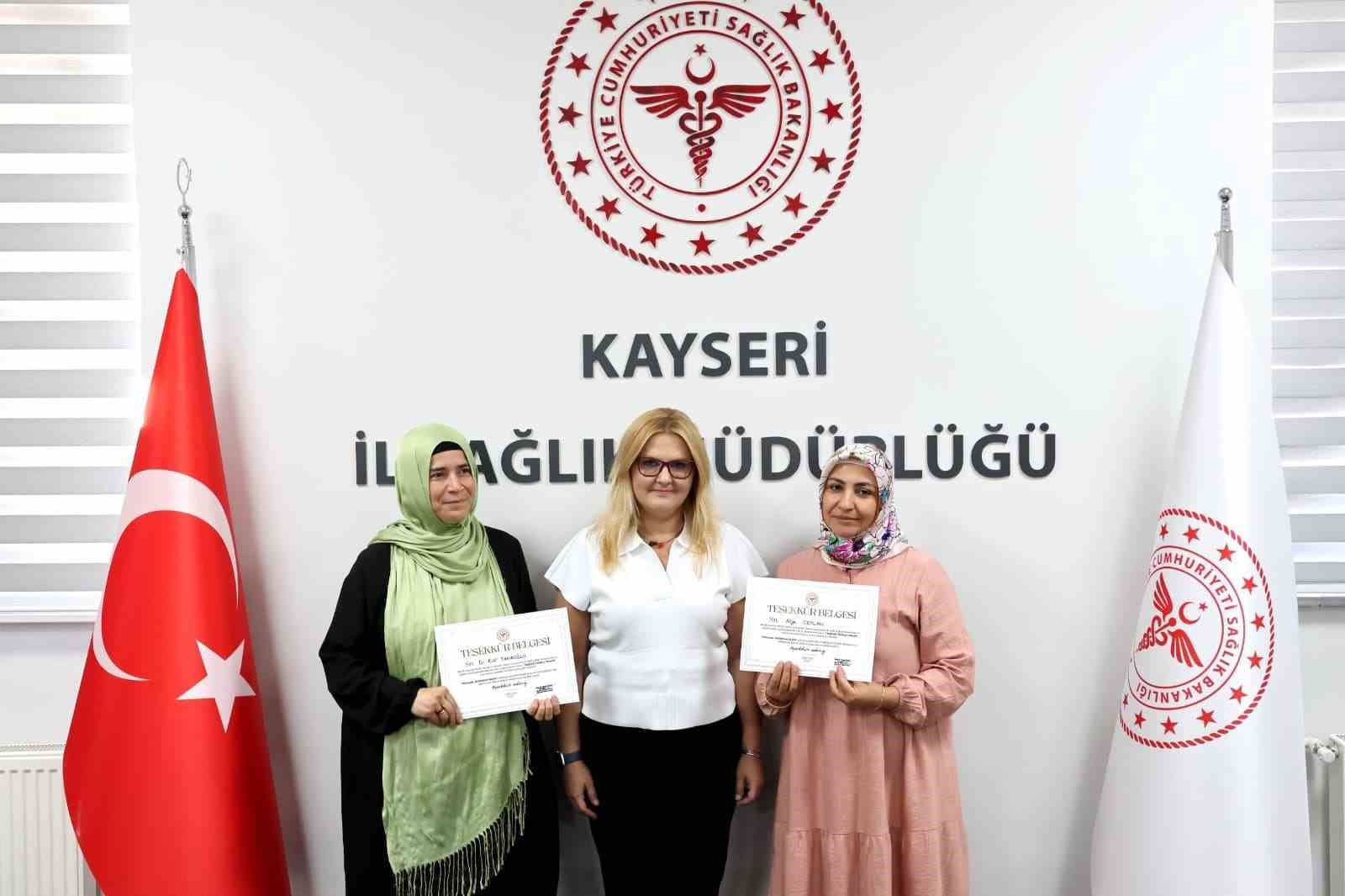 Obeziteyle mücadelede başarılı aile hekimlerine teşekkür belgesi