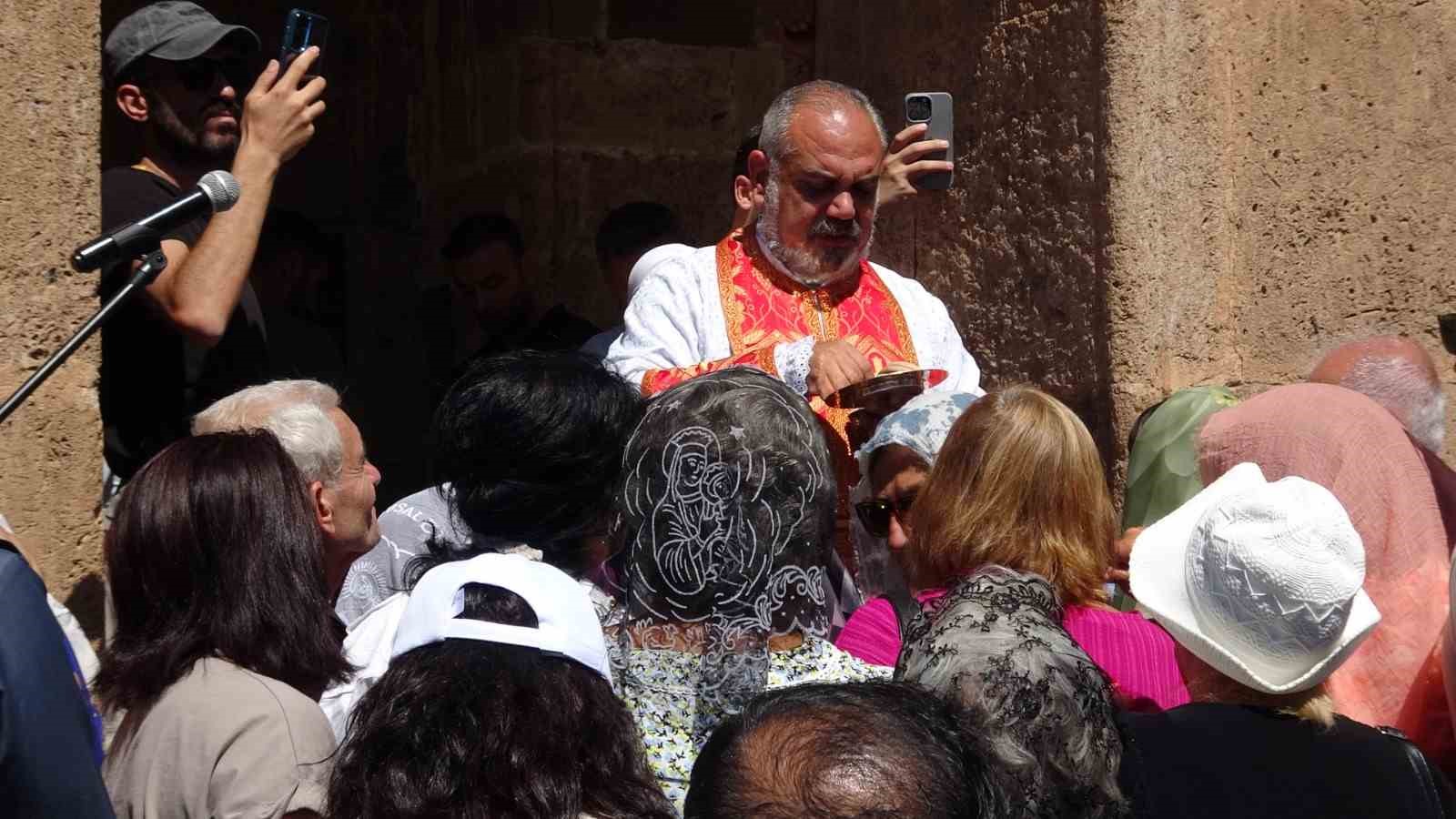 Ermeni ayini sona erdi