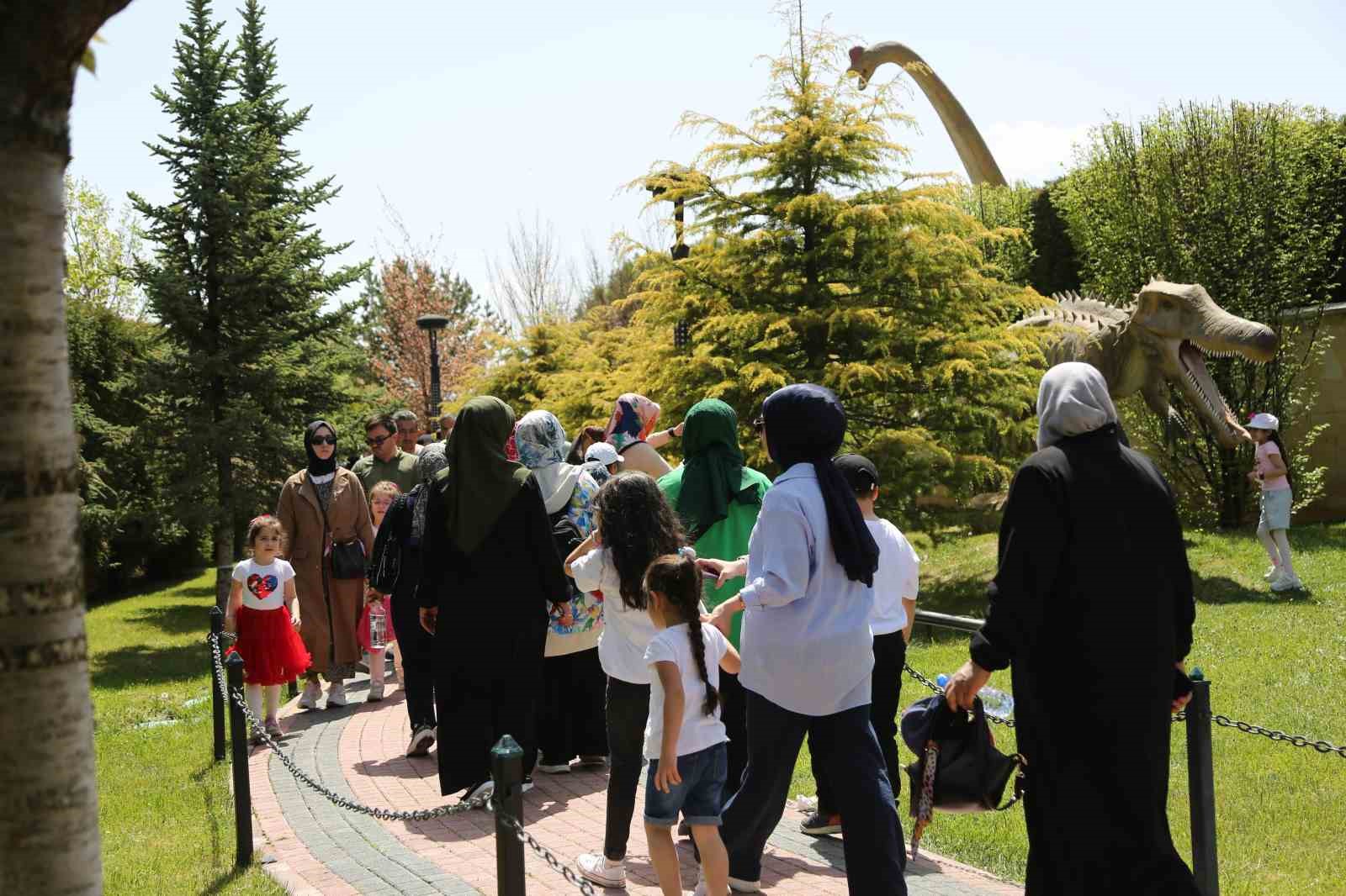 Meram’ın efsane parkı bu yaza da damgasını vurdu