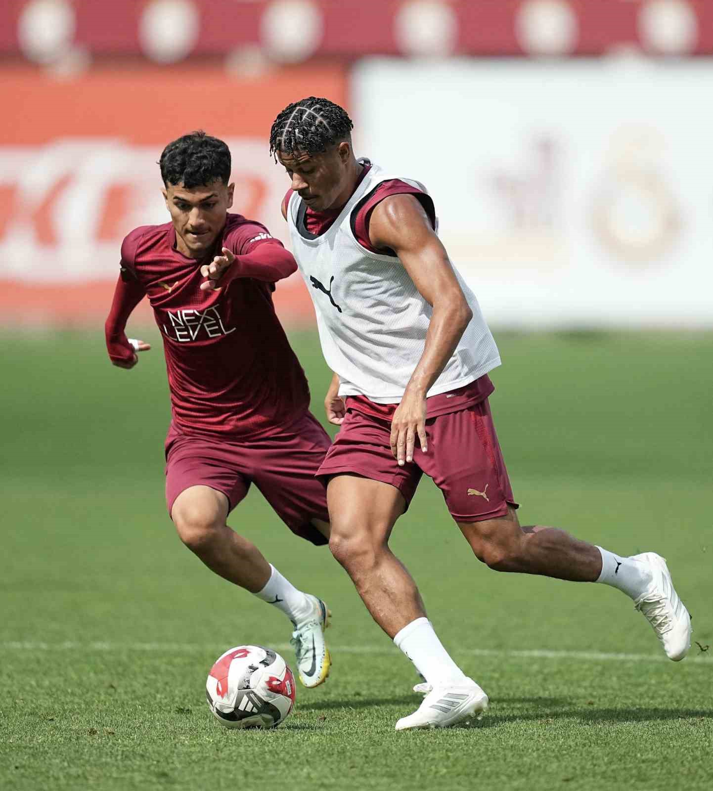 Galatasaray, Ey&uuml;pspor ma&ccedil;ı hazırlıklarına devam etti
